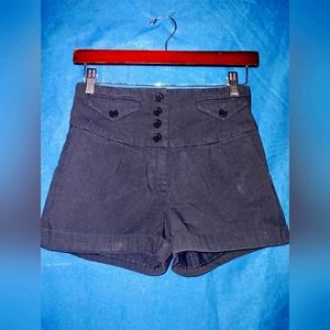 Vintage American rag high waisted shorts